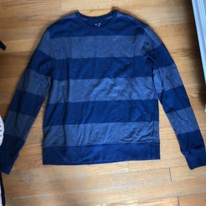 Men’s sweater/ shirt